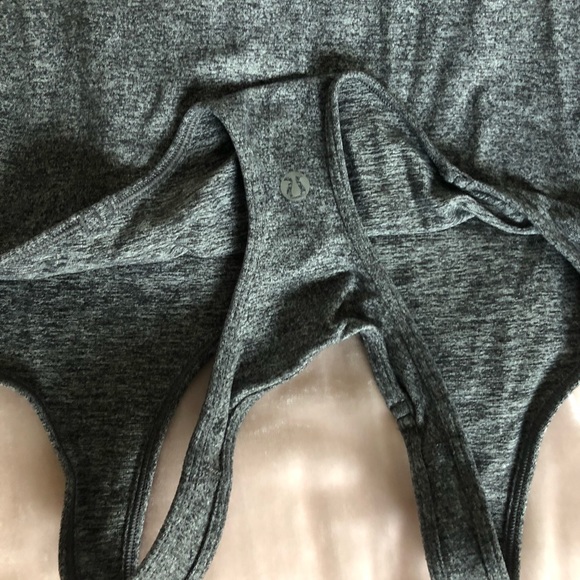 Graphite lululemon top - Picture 3 of 3